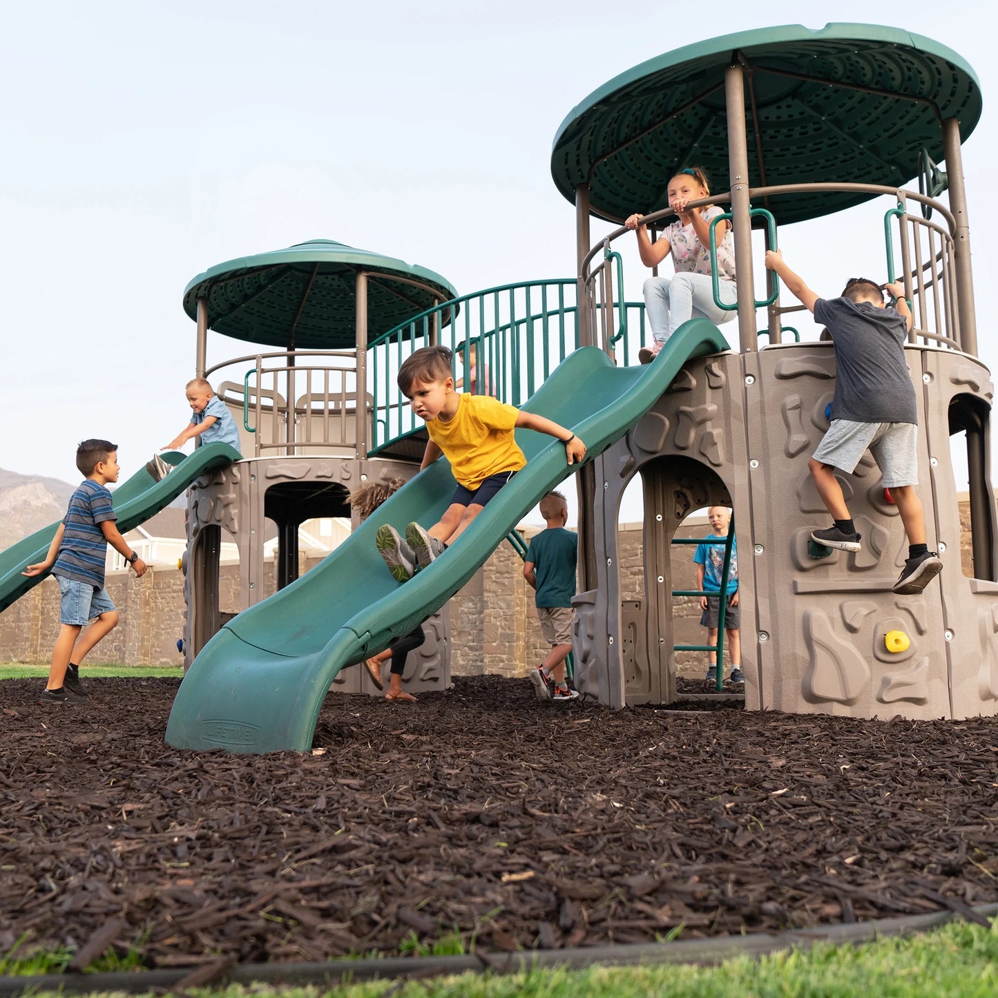 Kid'S Double Adventure Tower with Bridge and Climbing Walls (90971)